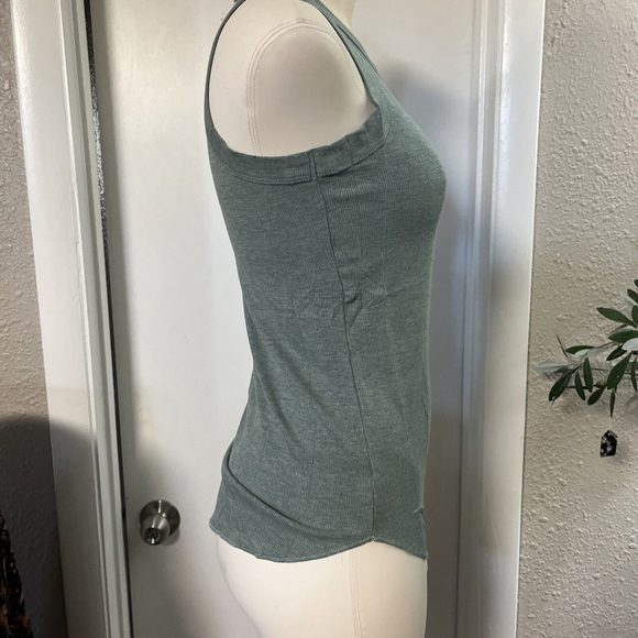 NWT Sage Green Soft Women’s Tank Medium NWT By Nostalgia - Picture 4 of 13
